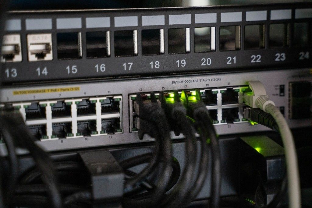 Pasang Dedicated Internet untuk Kantor, Ini Panduan dan Biayanya